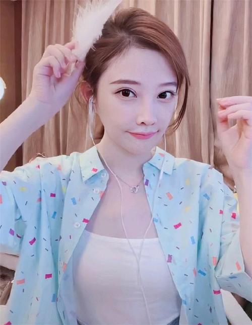 魏大勋和秦岚还在一起吗 魏大勋和秦岚还在一起吗