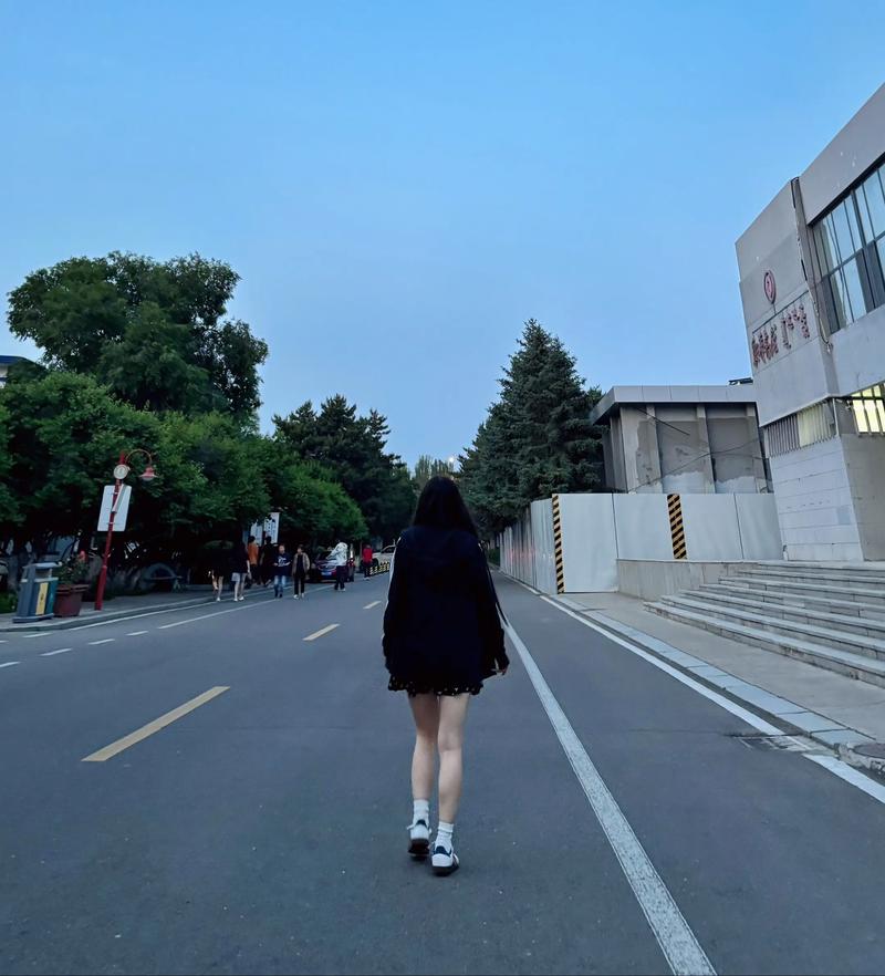 发烧但手脚冰凉怎么办 发烧但手脚冰凉怎么办