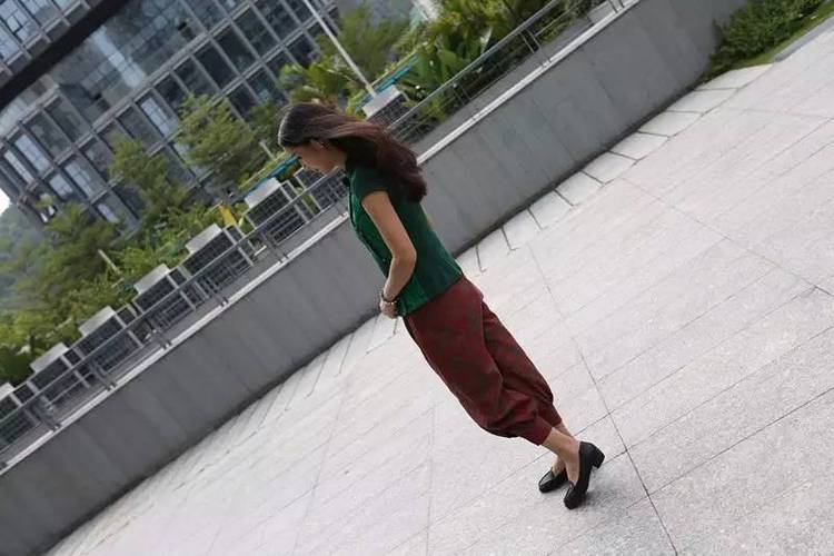 眼角黑是怎么回事 眼角黑是怎么回事