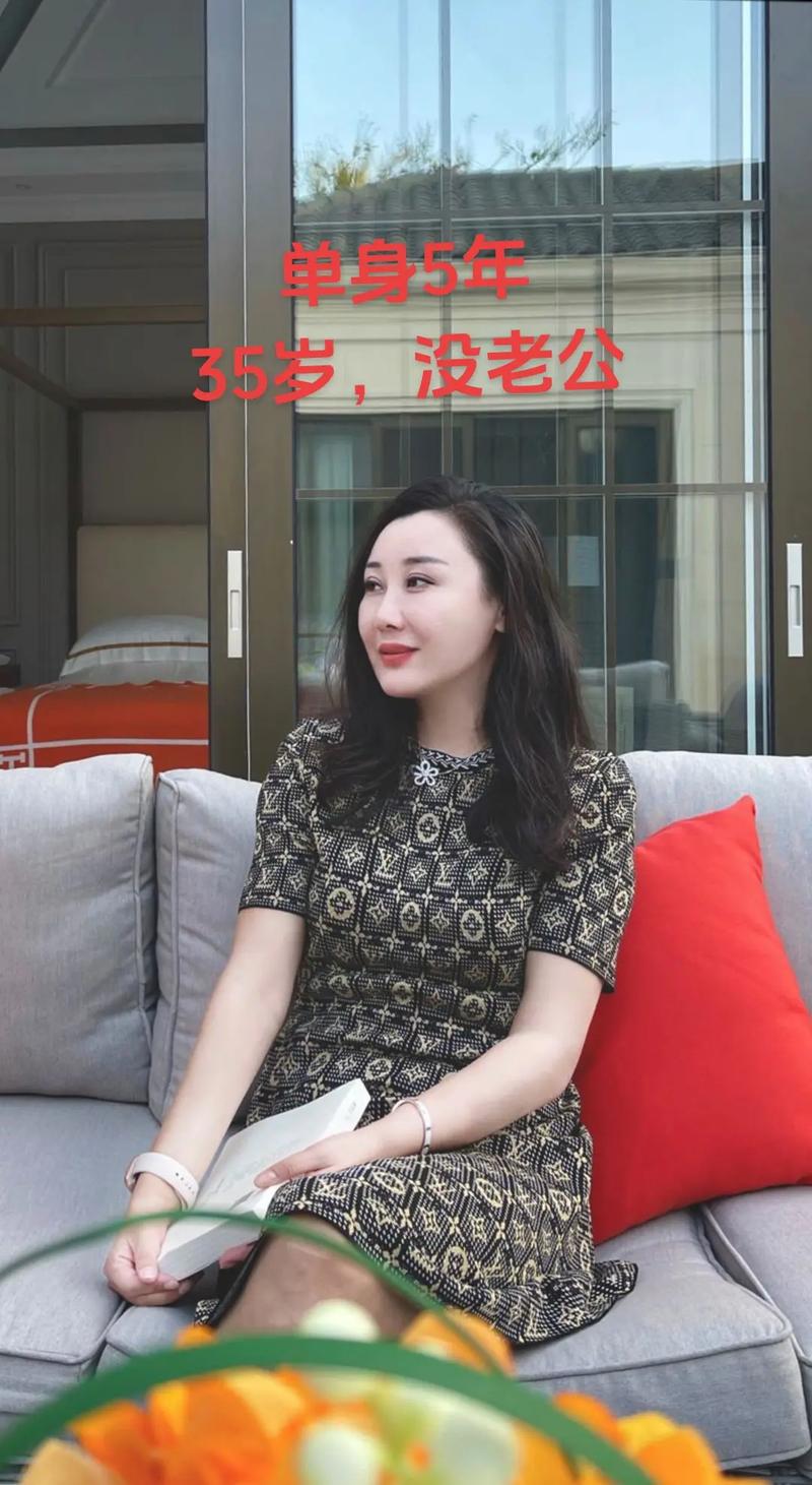 野生黑枸杞泡水什么颜色才是正常的 野生黑枸杞泡水什么颜色才是正常的