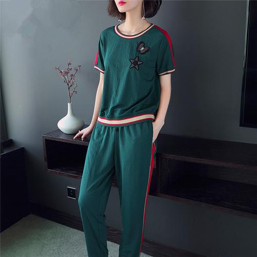 孙侨潞被从酒吧抬出来的样子 孙侨潞被从酒吧抬出来的样子