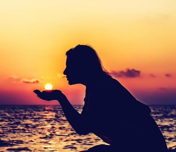 Ӥ˯ƺ Ͽ˯ȻᵼӤЩ