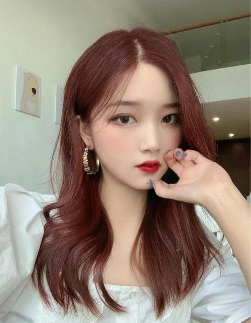 光子嫩肤适合什么年龄 中年女性最喜欢的一种嫩肤方式 光子嫩肤适合什么年龄 中年女性最喜欢的一种嫩肤方式