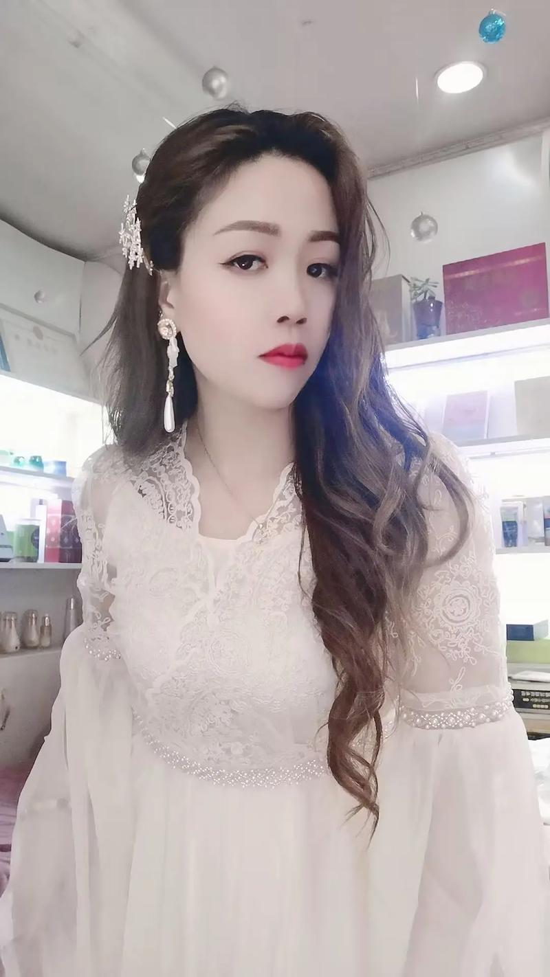 右腹肋骨下疼背部疼咋回事 右腹肋骨下疼背部疼咋回事