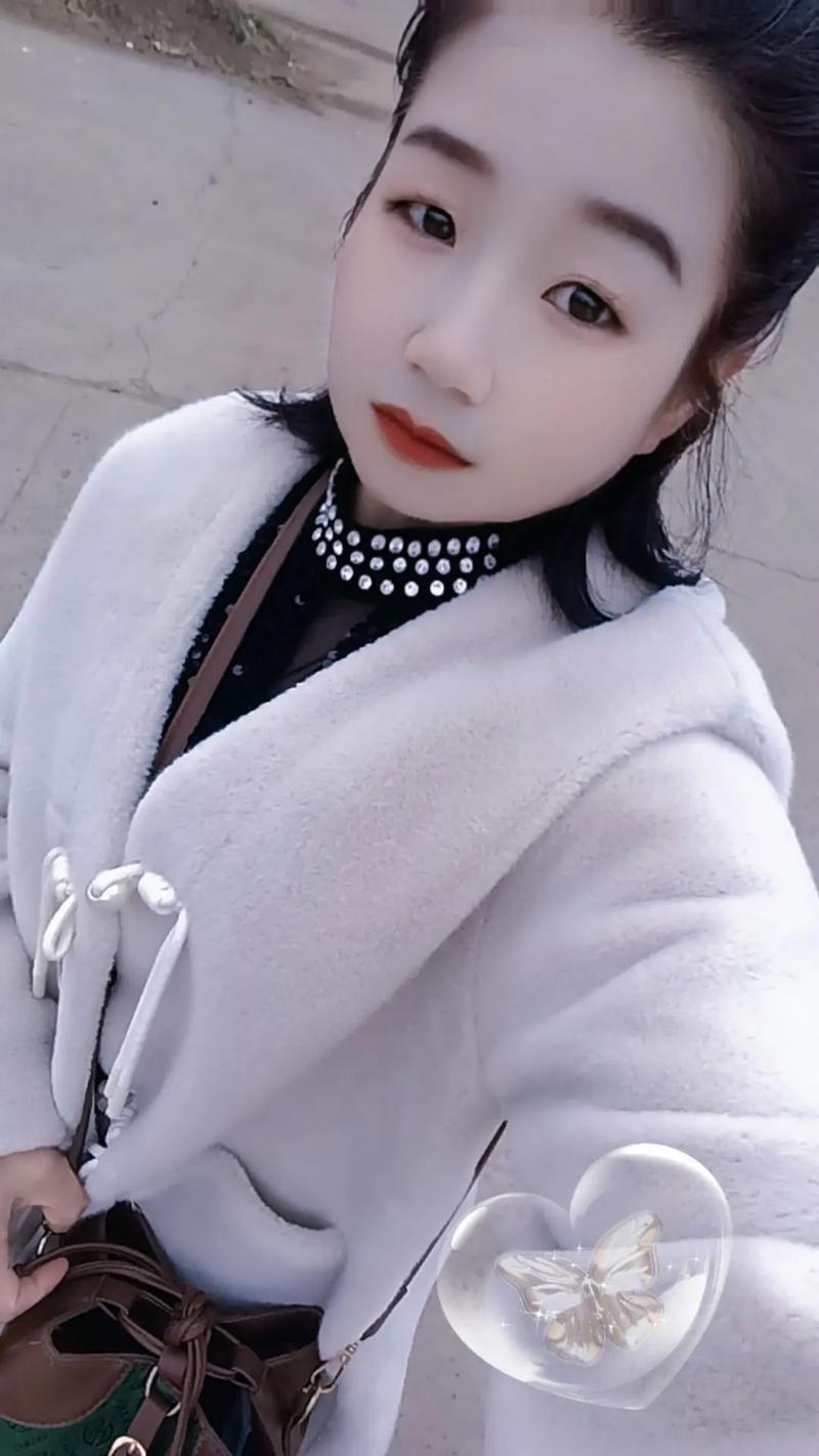 张卫宁比田震大几岁 张卫宁 田震 张卫宁比田震大几岁 张卫宁 田震