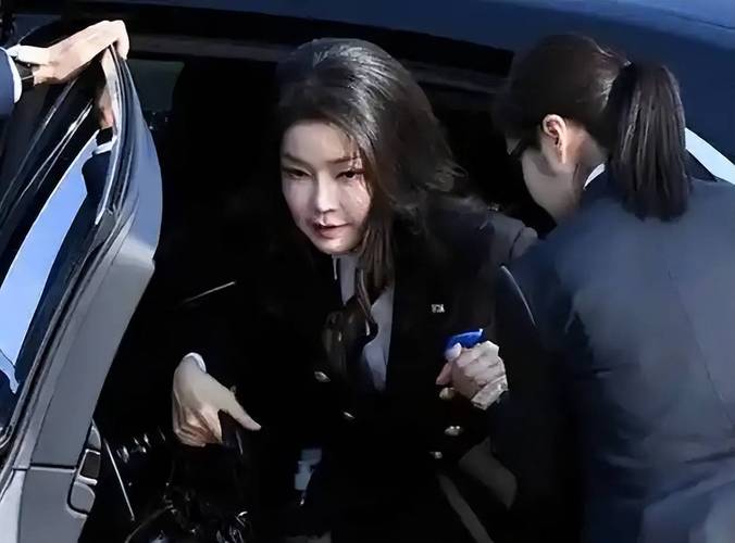 什么是咖啡因 咖啡因的作用与来源 什么是咖啡因 咖啡因的作用与来源