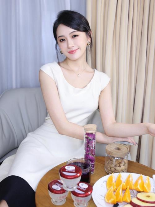 年轻人胸口闷堵压迫感是什么原因 年轻人胸口闷堵压迫感是什么原因