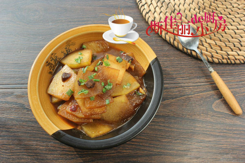 三七花和什么一起泡水喝比较好 加上蜂蜜能护血管 三七花和什么一起泡水喝比较好 加上蜂蜜能护血管