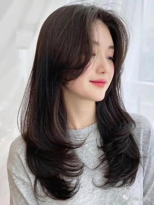 嗓子痒老想咳嗽什么原因 嗓子痒老想咳嗽什么原因