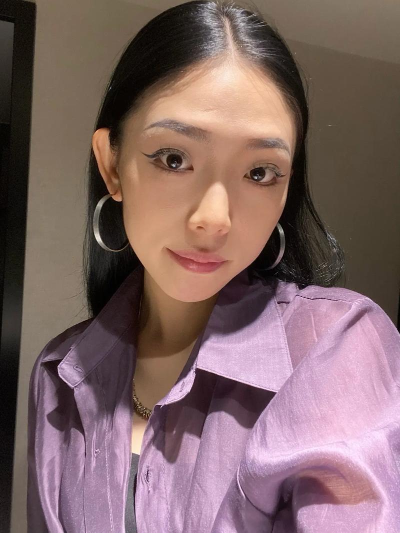 深蹲膝盖疼怎么回事 深蹲膝盖疼怎么回事