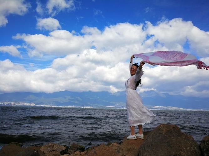 鹿血酒的功效与作用 鹿血酒功效作用 鹿血酒的功效与作用 鹿血酒功效作用