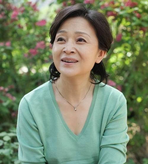 柳岩的胸有多大 柳岩的胸有多大