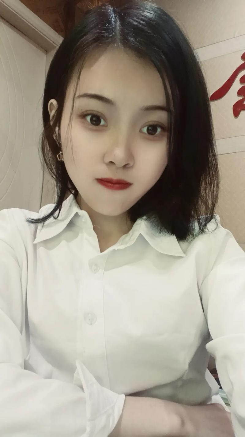 ����ƾ�衶С���˼ҡ��׻���������Ů��