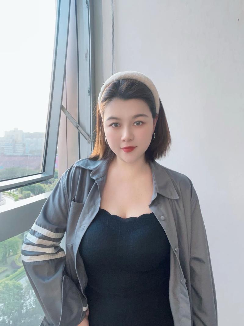 左胸肋骨痛怎么回事 左胸肋骨痛怎么回事