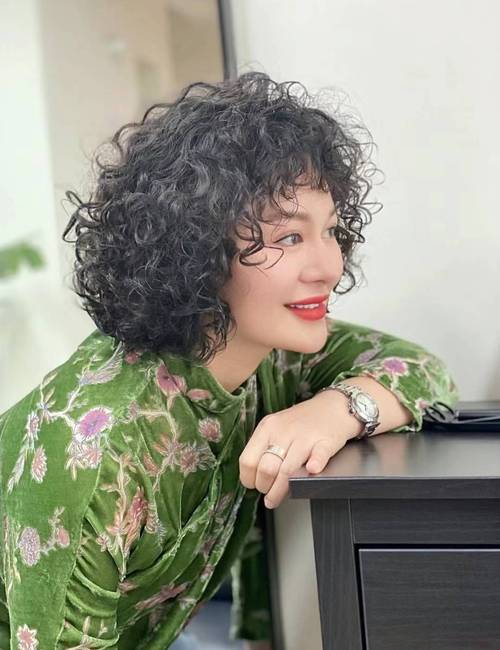 王星越是王新军的儿子么 王星越是王新军的儿子么