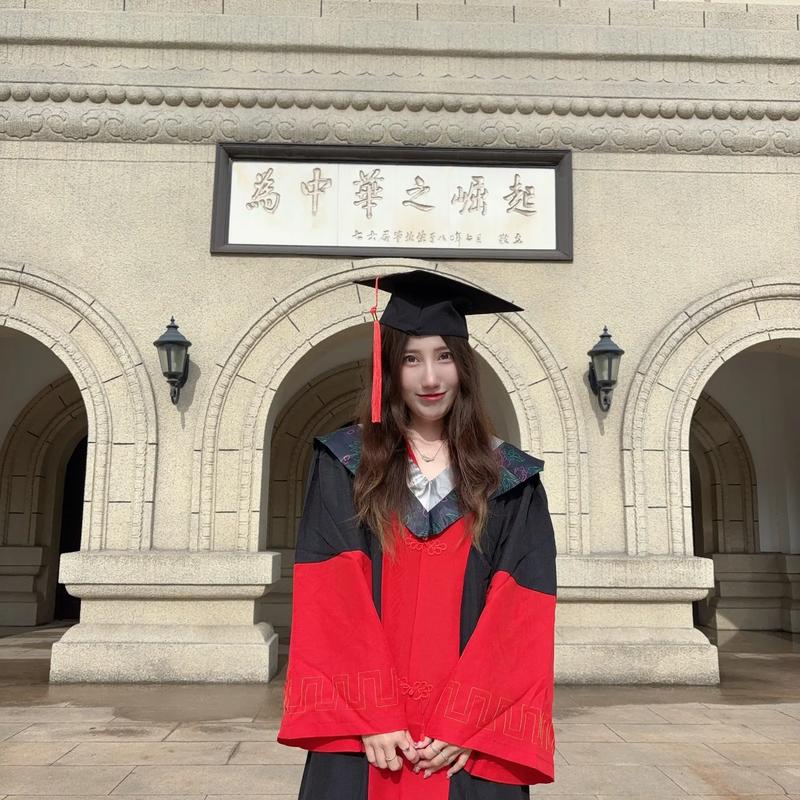 做眼睛手术可以吃止痛药吗 做眼睛手术可以吃止痛药吗