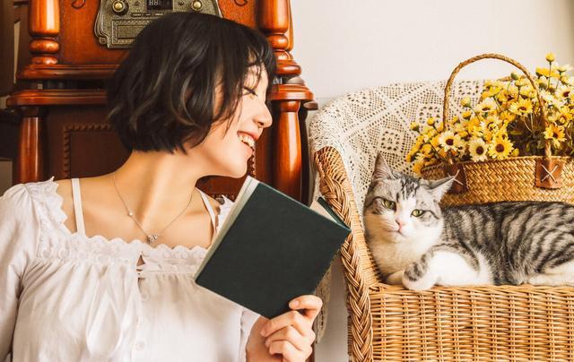 膝盖肿胀发热有痛风史疼痛已有2月怎么回事 膝盖肿胀发热有痛风史疼痛已有2月怎么回事