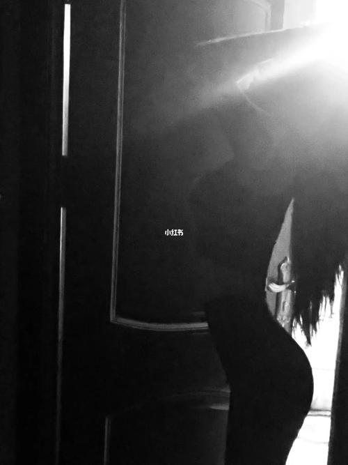 һ���߸��±���������˵����ô��